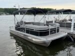 Bennington 20s | 90HP | 20' | 10 Person Max (Unit 2)